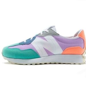 New Balance 327 in the 'Dark Violet Glow Summer Jade' colorway Size 7